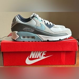 Nike Air Max 90 Size 10 - Pure Platinum/Blue 2022 Kobe Kyrie Kd LeBron PG Freak